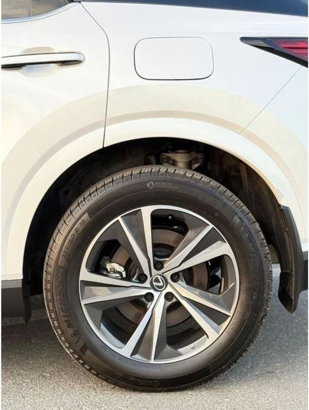 لكزس RX 350h Hybrid Plus 2.5L full option