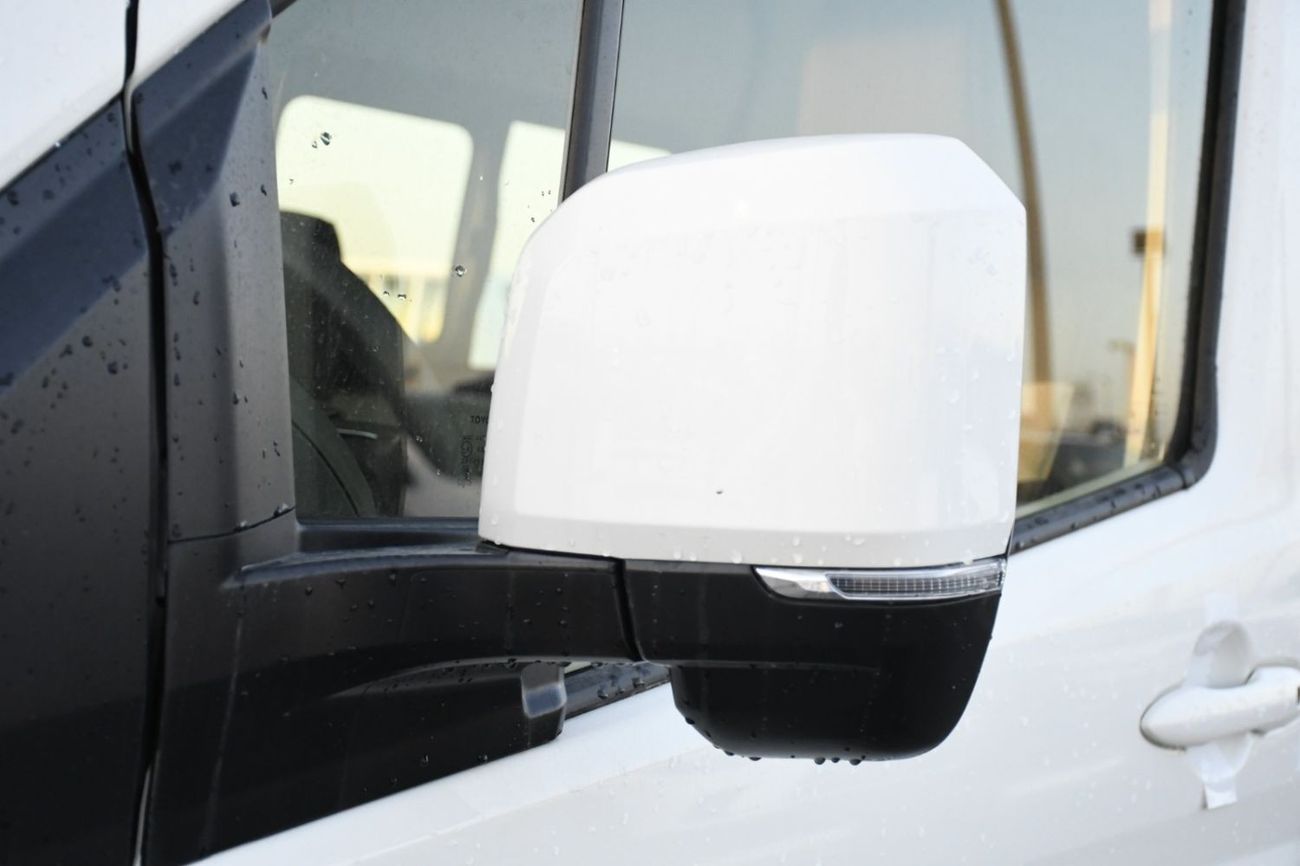 Toyota Hiace GL V6 3.5L Petrol AT 2025YM