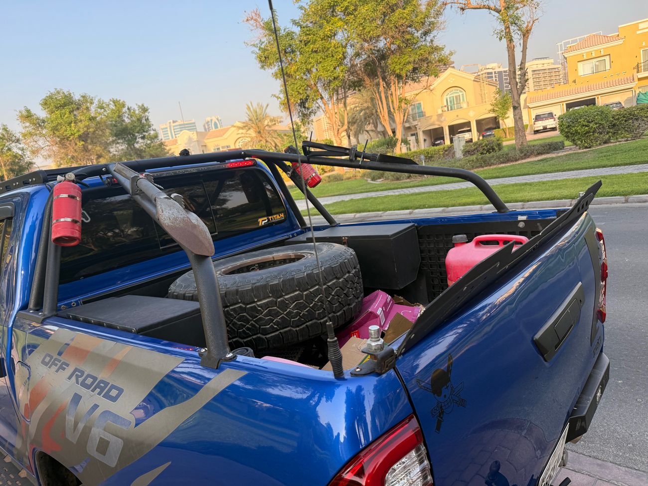 تويوتا هيلوكس DC TRD 4.0L 4WD