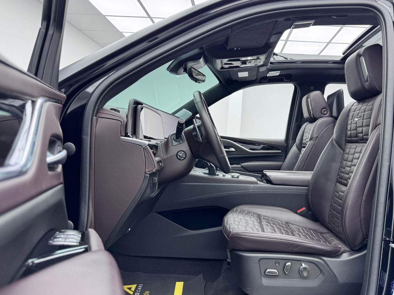 Cadillac Escalade 2023 Cadillac Escalade V, Jan 2027 Cadillac Warranty and Service Pack, Excellent Condition, GCCC