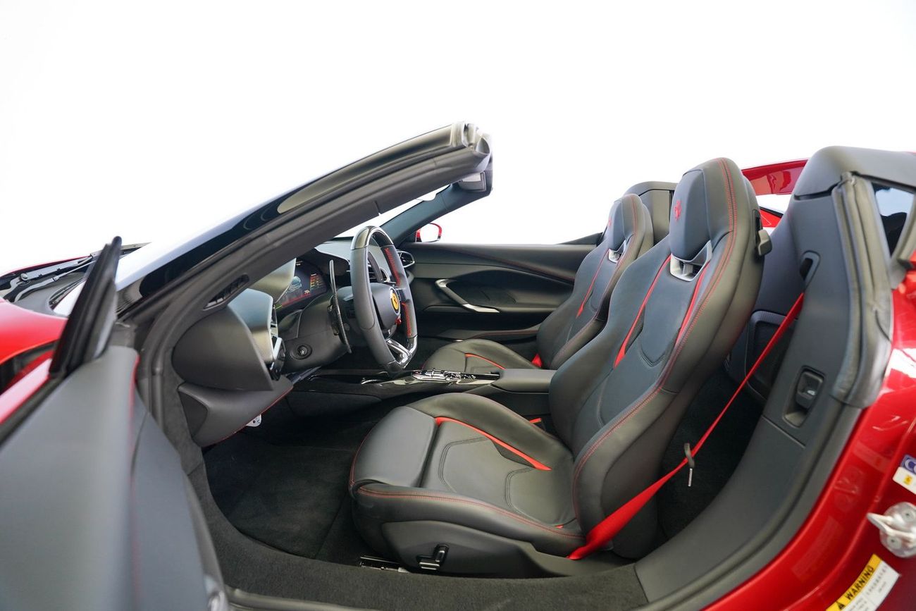 فيراري 296 GTS