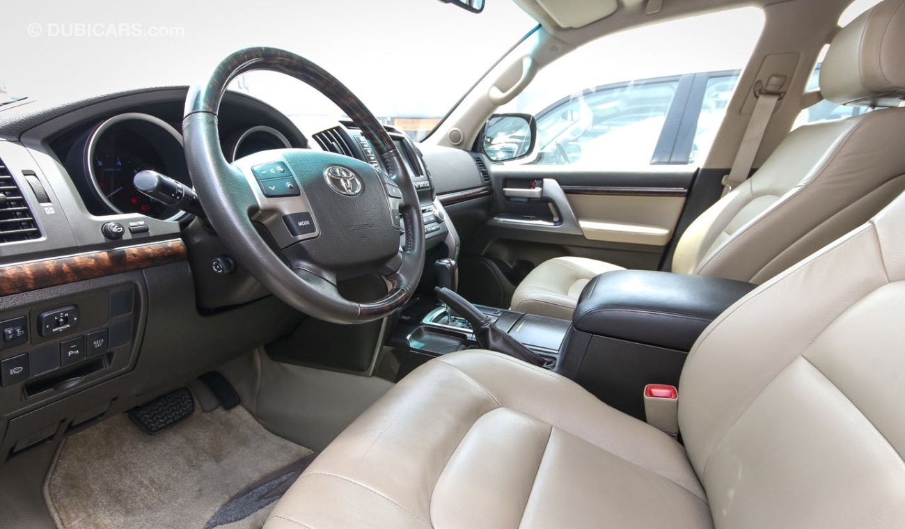 Toyota Land Cruiser VXR