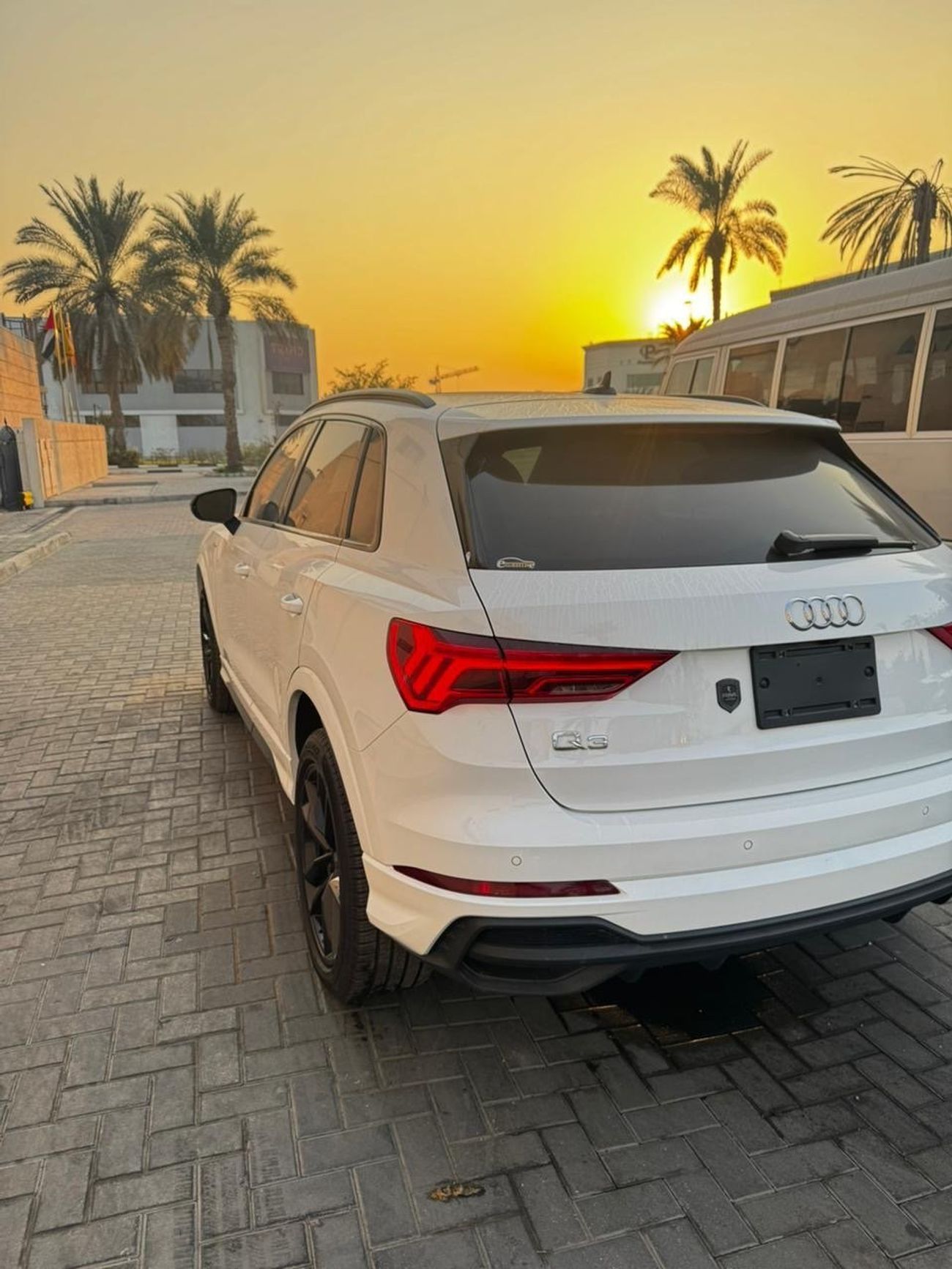 Audi Q3 40 TFSI quattro S Line 2.0L