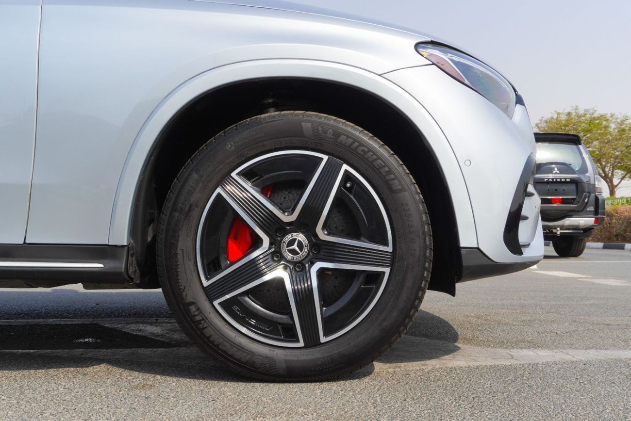 Mercedes Benz GLC 300 4Matic 2,429 AED Monthly II Mercedes GLCC300 2024  II 0% Down Payment  II Still Under Warranty to 20