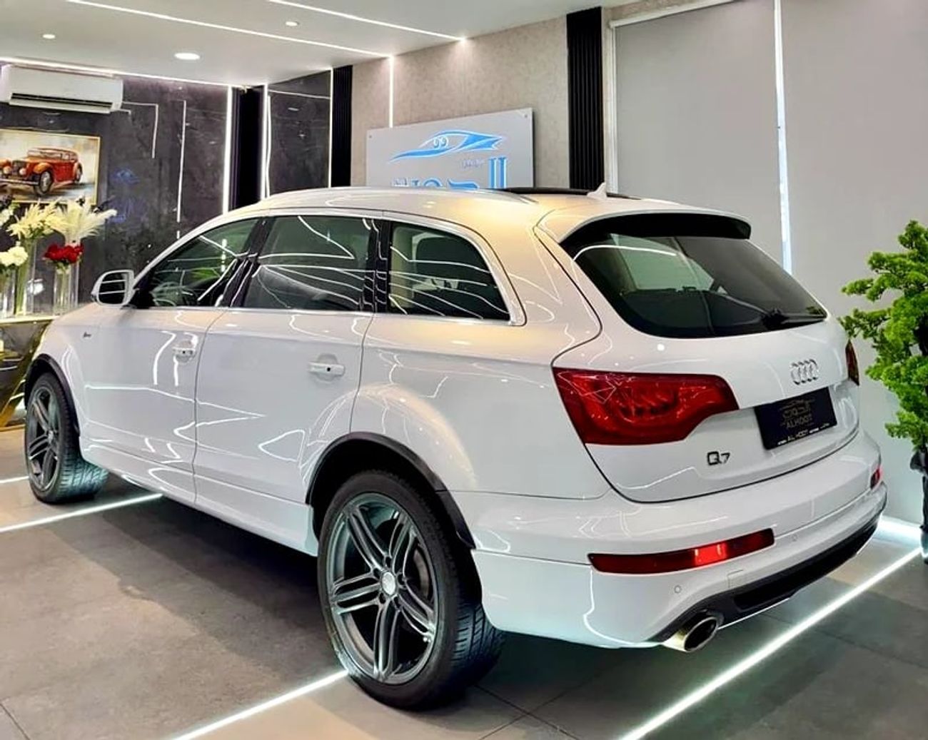 أودي Q7 55 TFSI quattro S Line 2.0L LOVELY V6 QUATTRO * S-LINE * || HIGHEST CATEGORY || GCC || LOW MILEAGE