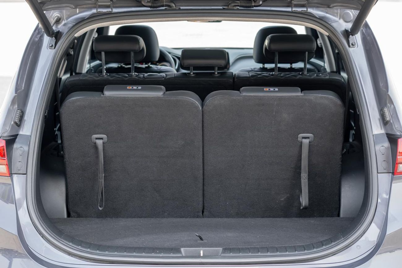 Hyundai Santa Fe hybrid