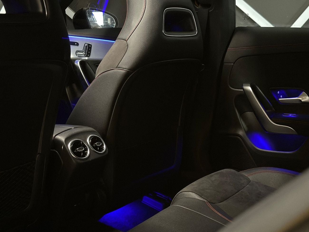 مرسيدس بنز CLA 250 4MATIC