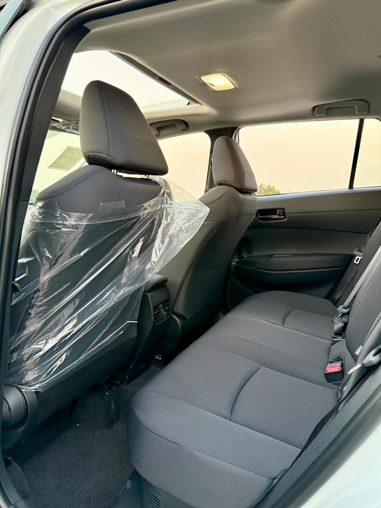 تويوتا كورولا كروس Toyota Corolla Cross Hybrid 2.0L