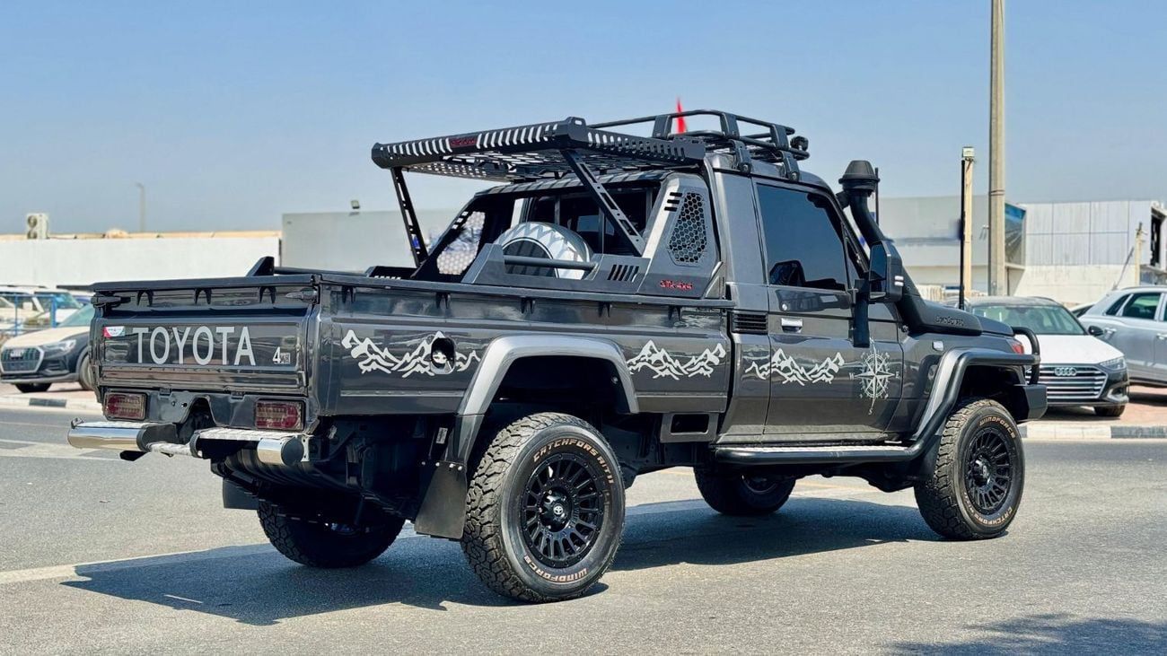 Toyota Land Cruiser Pick Up SINGLE CABIN | MANUAL TRANSMISSION | 4.5L DIESEL ENGINE | BULL BAR | RHD