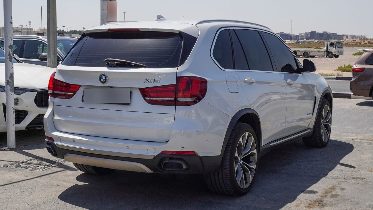 بي أم دبليو X5 XDrive 50i