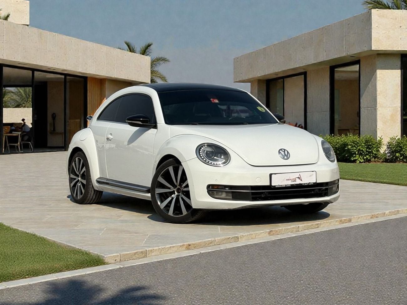 Volkswagen Beetle S 2.0L VOLKSWAGEN BEETLE 2.0 TSI A/T | 2015 | GCC SPECS
