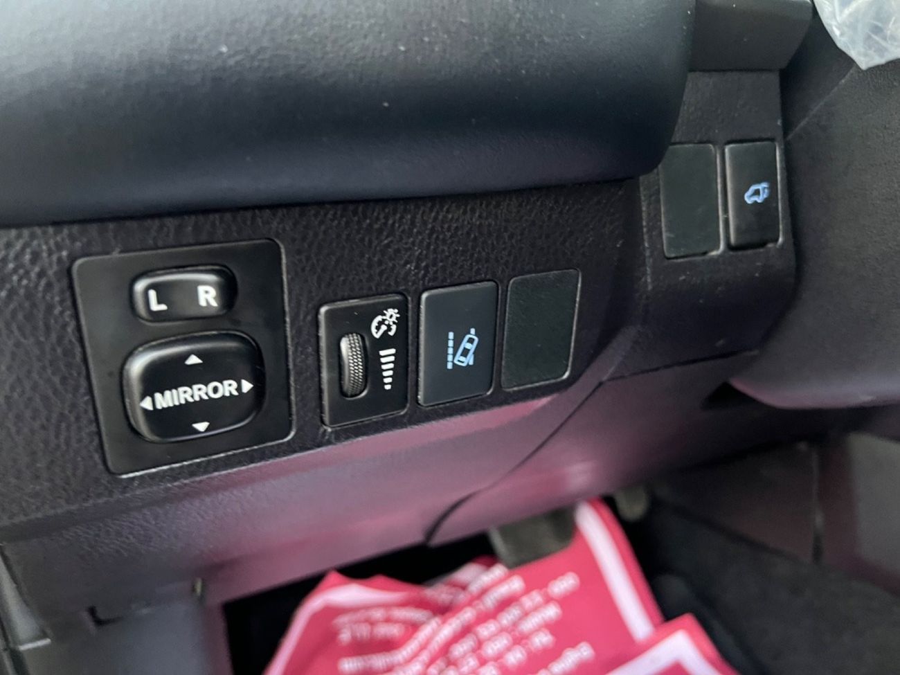 Toyota RAV4 2018 SE ADVENTURE FULL OPTION 2.5L USA IMPORTED