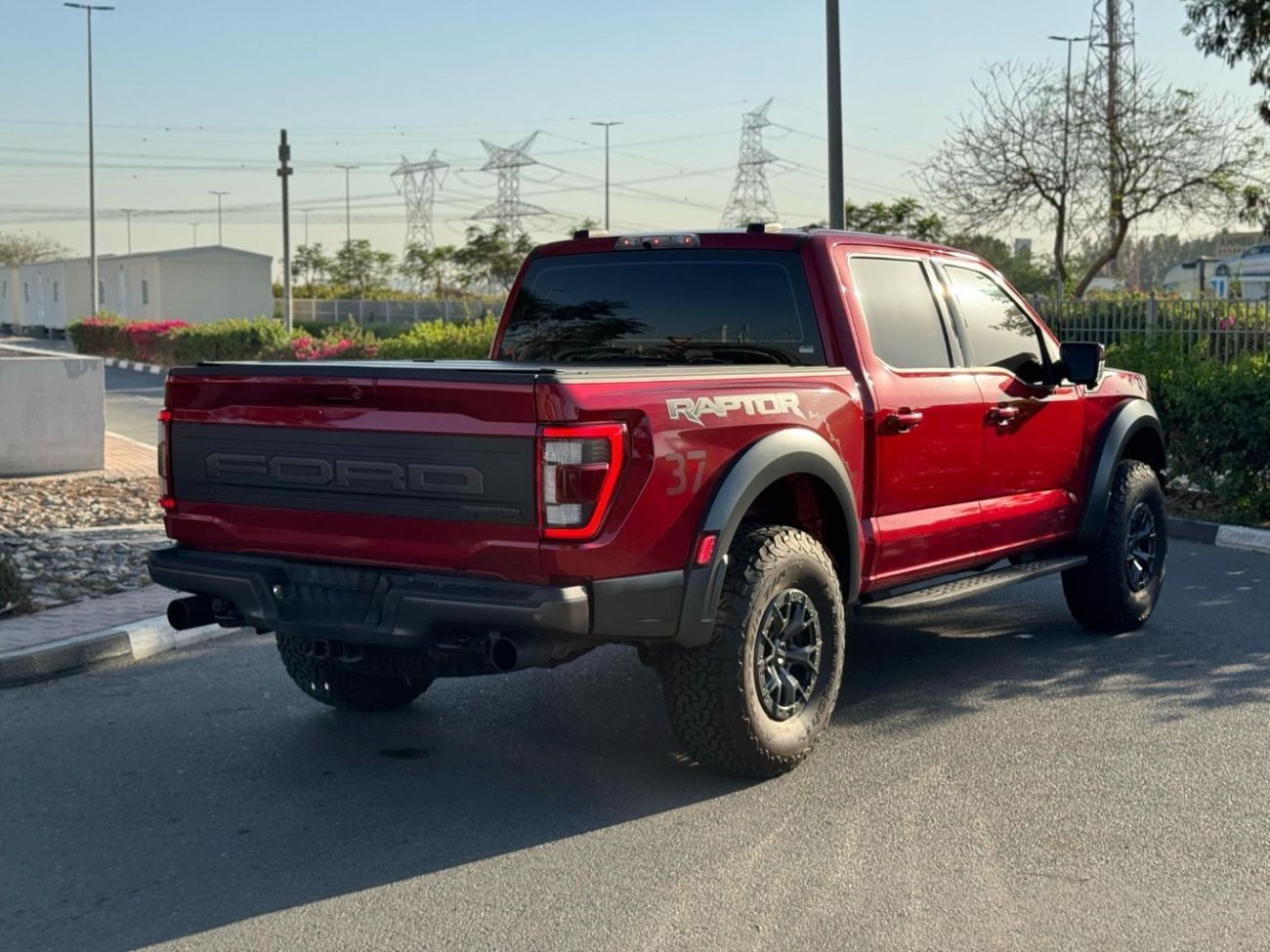 Ford F 150 Raptor GCC SPEC 37 OPTION NEAT AND CLEAN