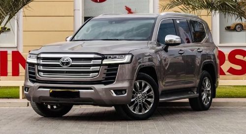 تويوتا لاند كروزر 2022 Model VXR Twin Turbo Full Option Red and Black interior New Arrival Very Clean And Perfect Cond