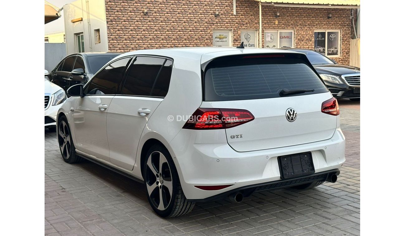 فولكس واجن جولف GTI P2 فولكس واجن جولف جي تي اي