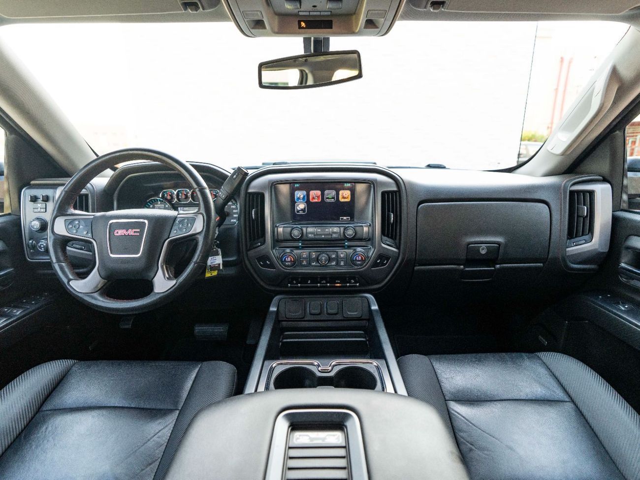 جي أم سي سييرا 5.3L V8 AT4 Crew Cab (AWD)