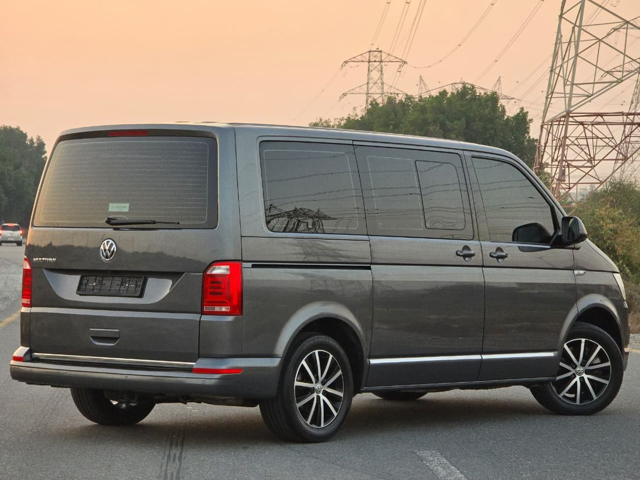 فولكس واجن ملتي فان Hihgline 2.0L