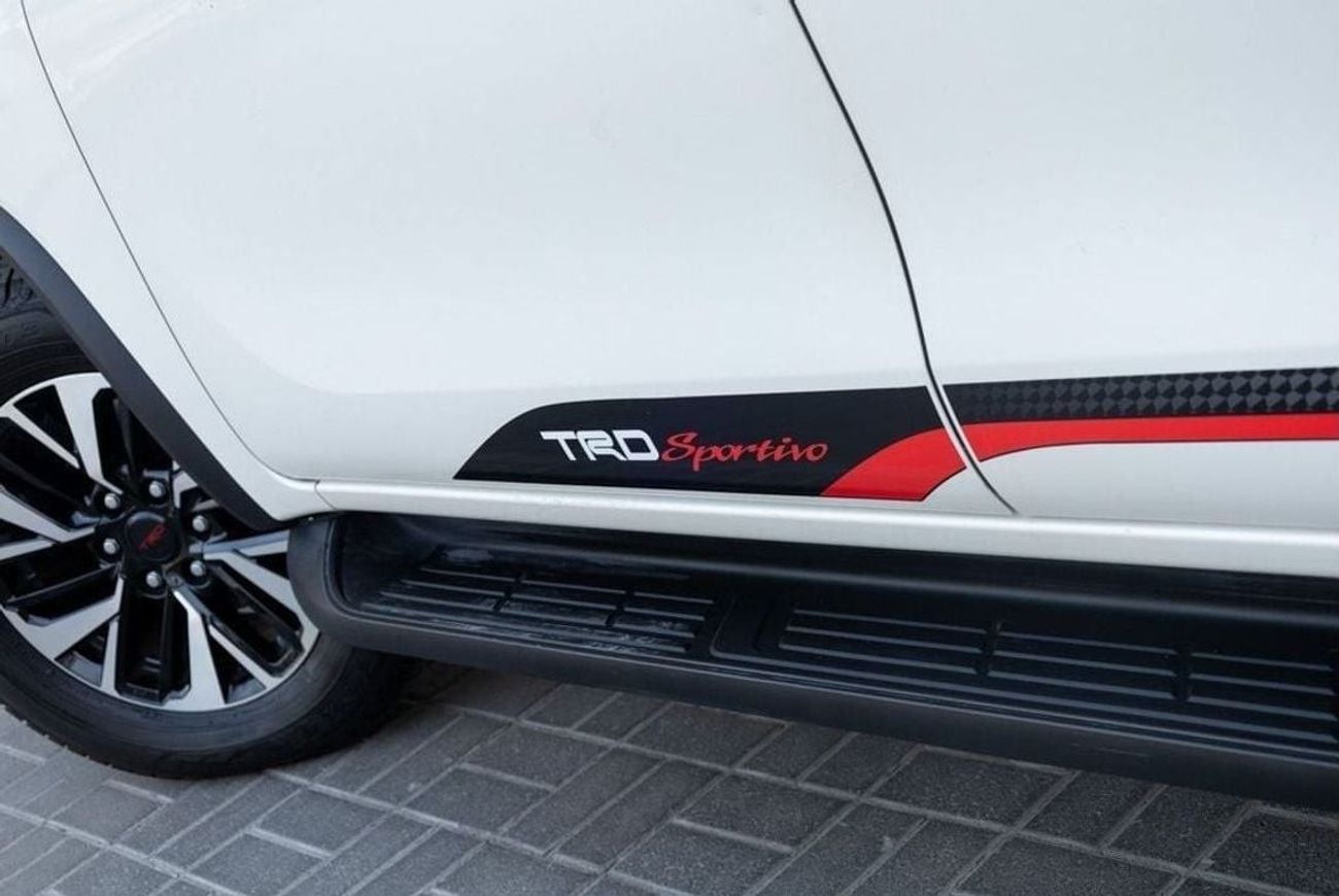 تويوتا فورتونر Toyota Fortuner TRD Sportivo 2018 GCC (LOW MILEAGE) under Warranty with Flexible Down-Payment.