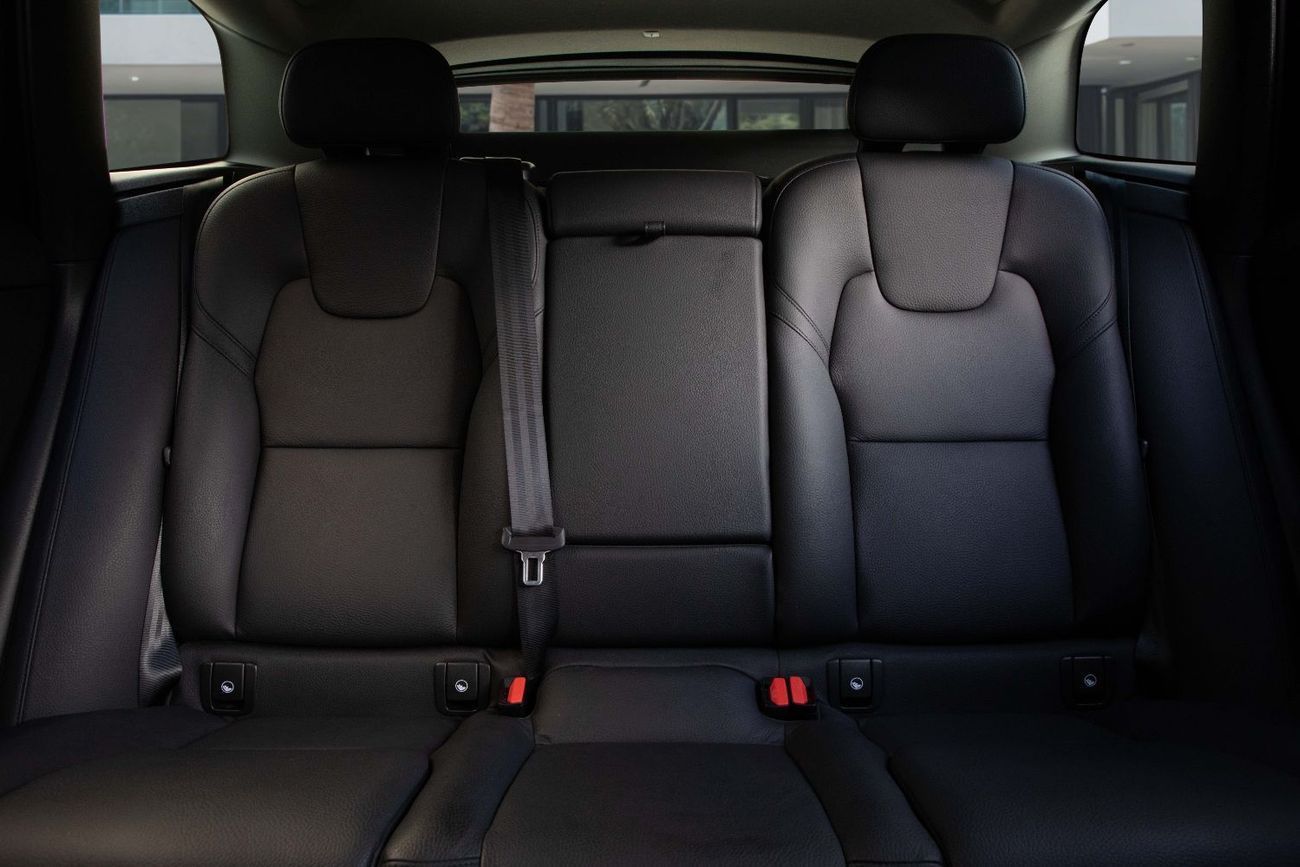 Volvo XC60 B5 CORE | 2,937 P.M  | 0% Downpayment | AGENCY WARRANTY!