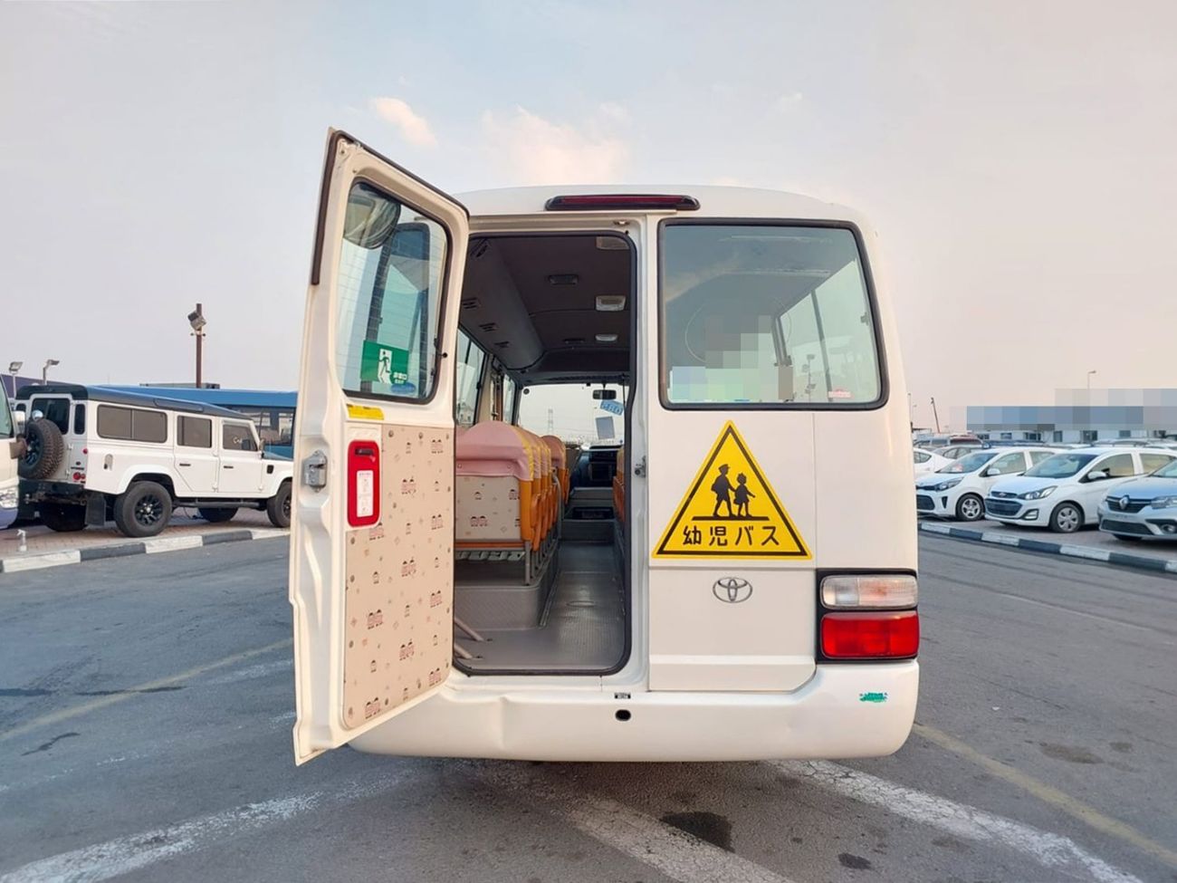 تويوتا كوستر TOYOTA COASTER BUS RHD 2011 MODEL 4.0 L DIESEL AUTOMATIC(PM53468)