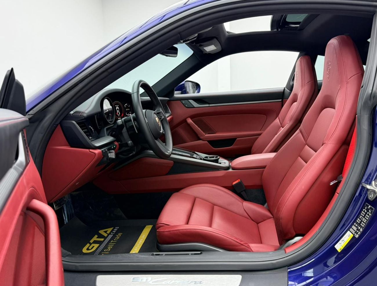 بورش 911 2024 Porsche 911 Carrera, 2026 Porsche Warranty, Full Porsche Service History, Very Low Km, GCC