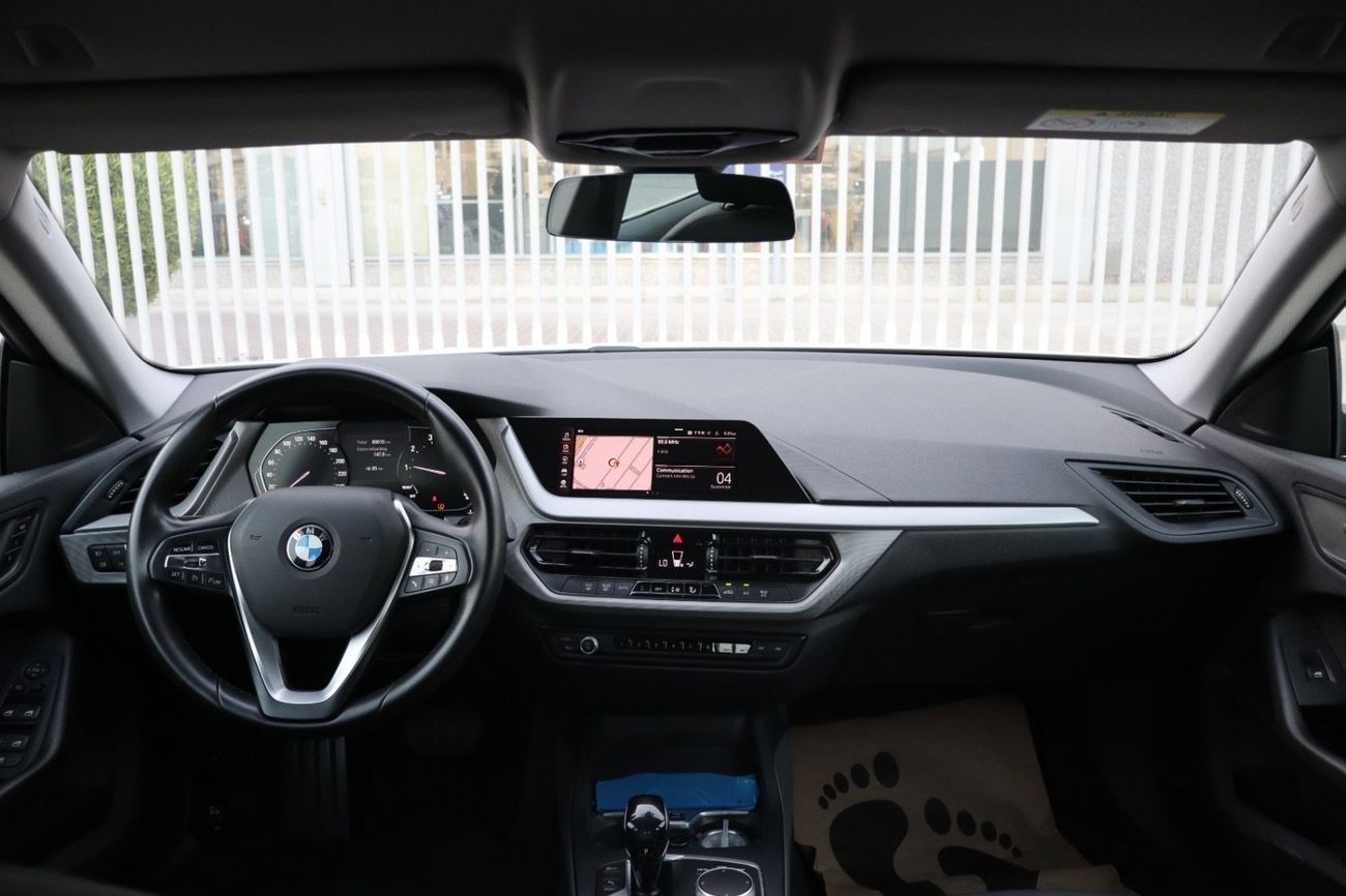 BMW 218i Std 1.5L
