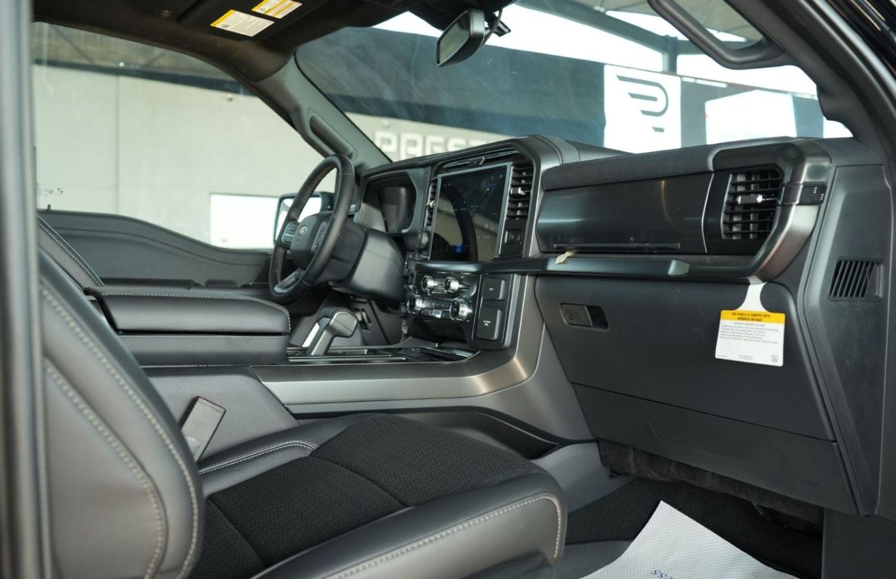 Ford F-150 LARIAT CREW CAB Canadian Specification