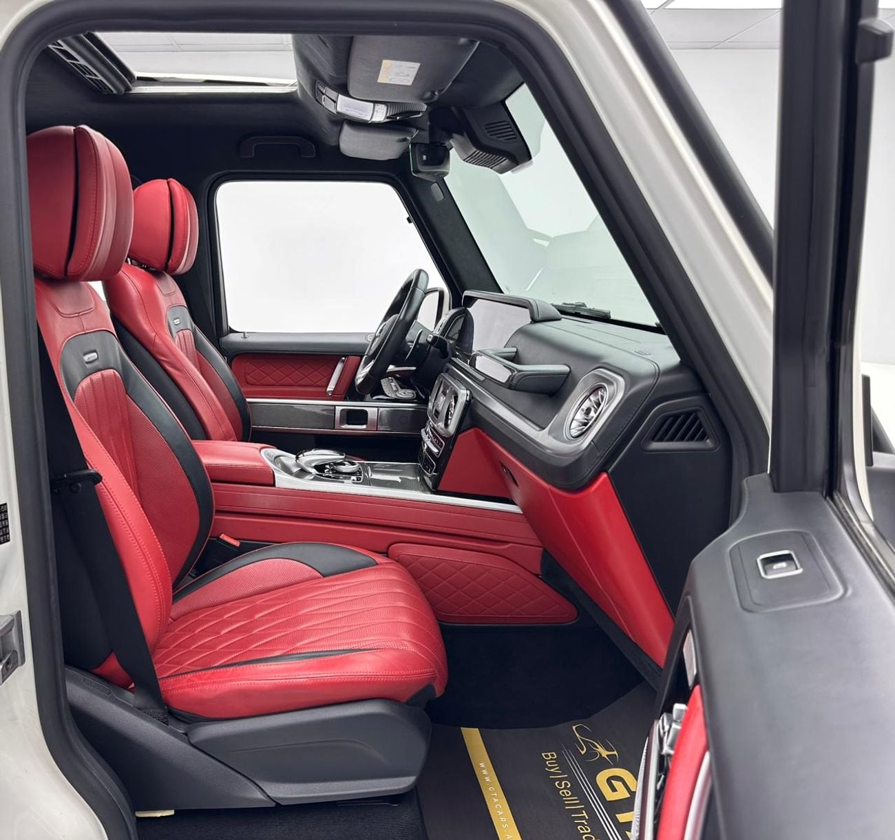 Mercedes-Benz G 63 AMG 2019 Mercedes-Benz G63 AMG, One Year Warranty Unlimited Km, Mercedes Full Service History, GCC