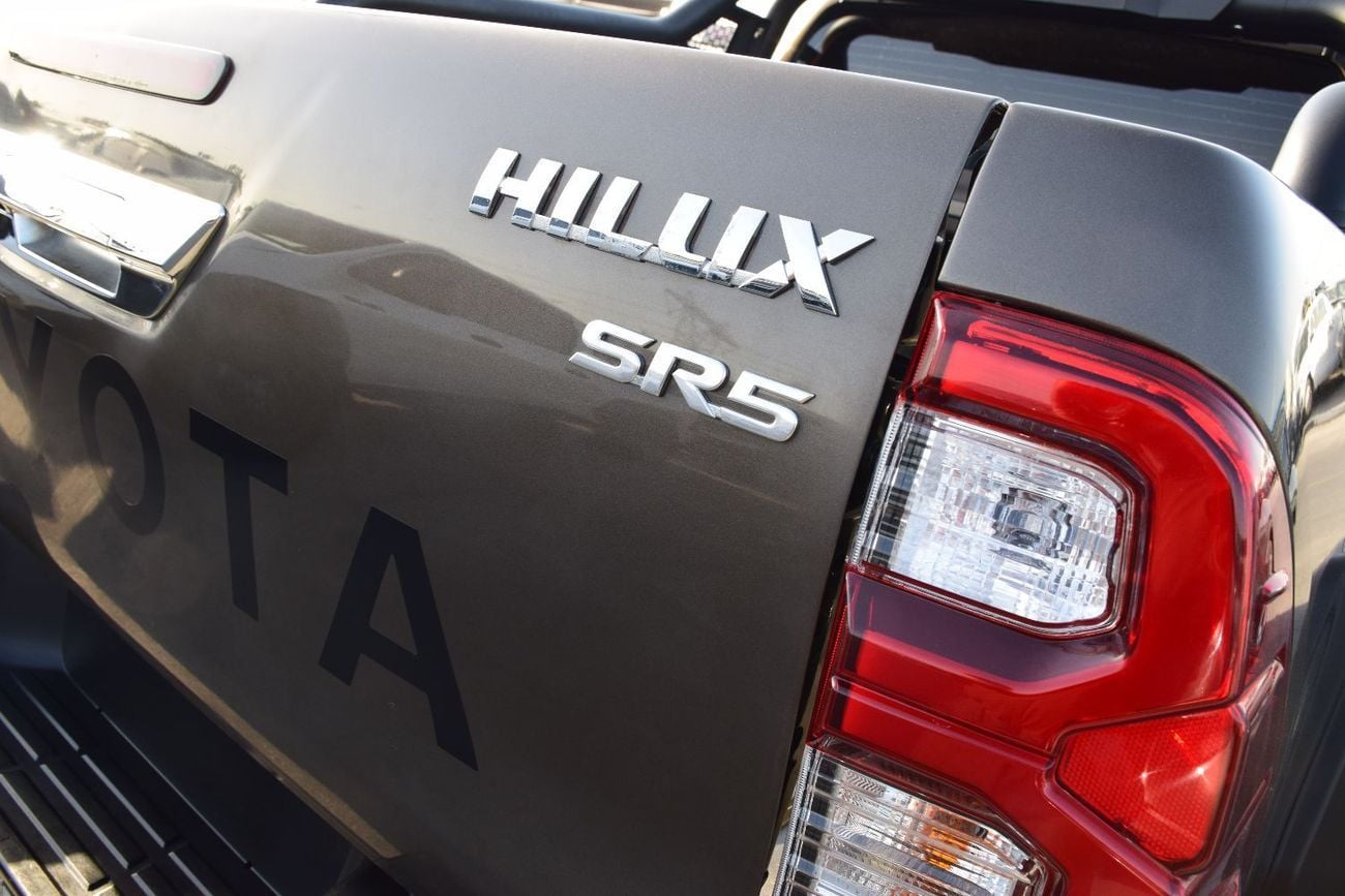 Toyota Hilux GR SPORT 4X4 DIESEL 2.8L KING CAB (Export Only)