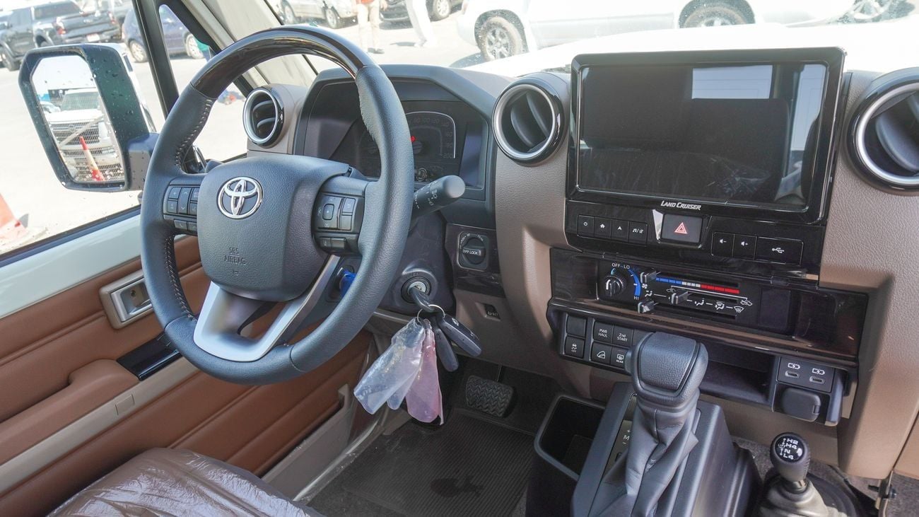 تويوتا لاند كروزر 70 HT VXR 4.0L V6 Oman Specs