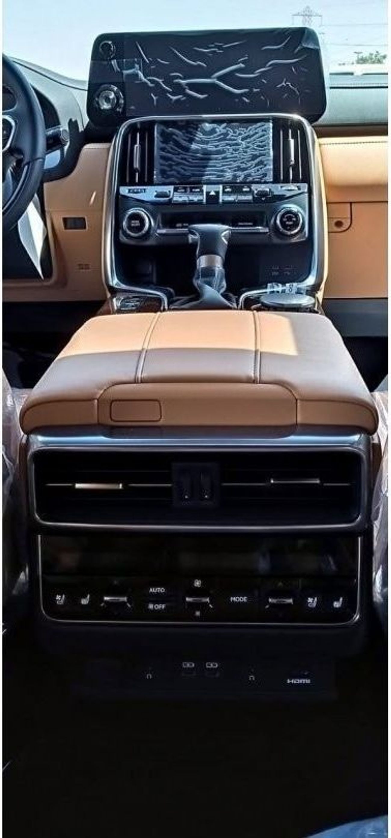 لكزس LX 600 LEXUS LX 600 TURBO SPORTS 7 SEATER