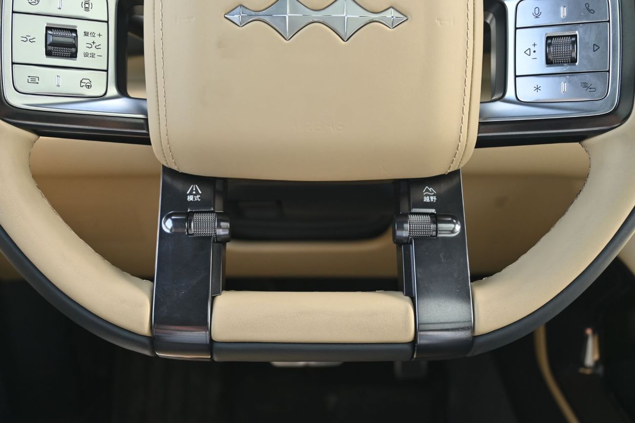 BYD Leopard 5 BYD Leopard 5 Flagship 1.5L Turbo + Plug-In Hybrid Dual Motor Model 2024 Color Grey