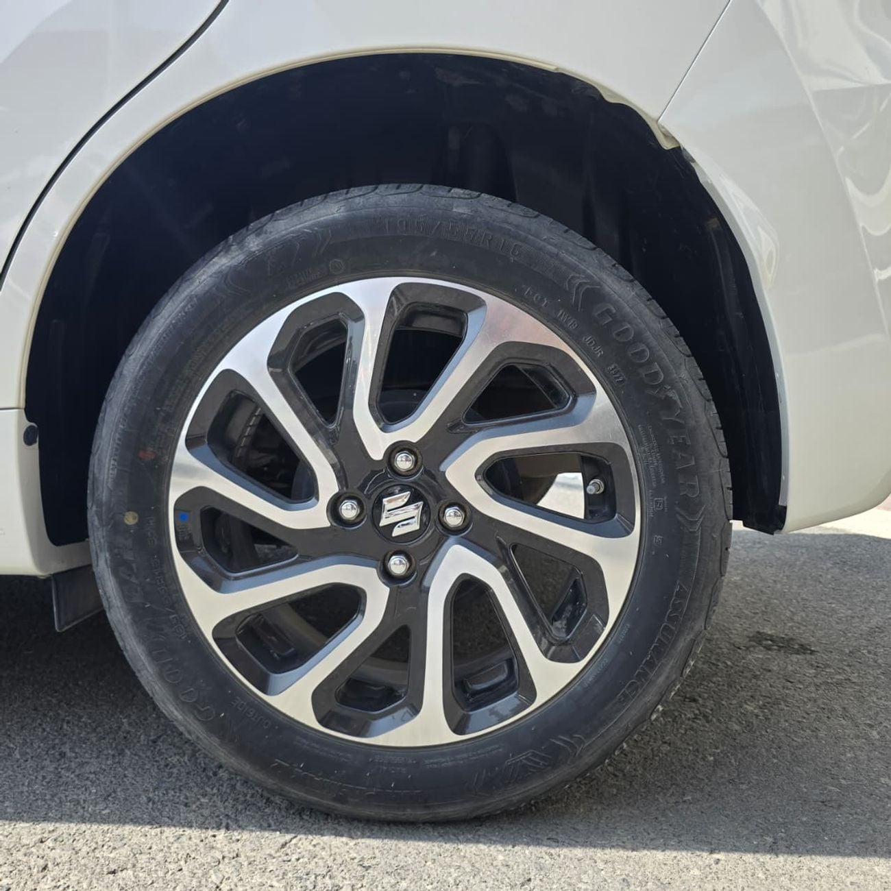 سوزوكي بالينو