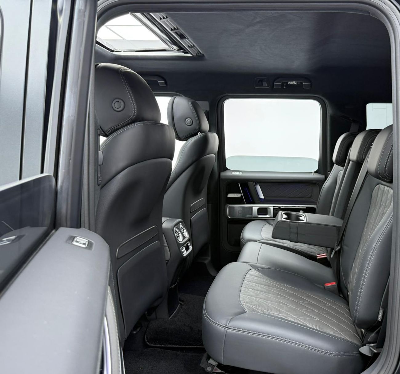 Mercedes-Benz G 63 AMG 2023 Mercedes-Benz G63 AMG Double Night Package, 1 Year Warranty, Mercedes Full Service History