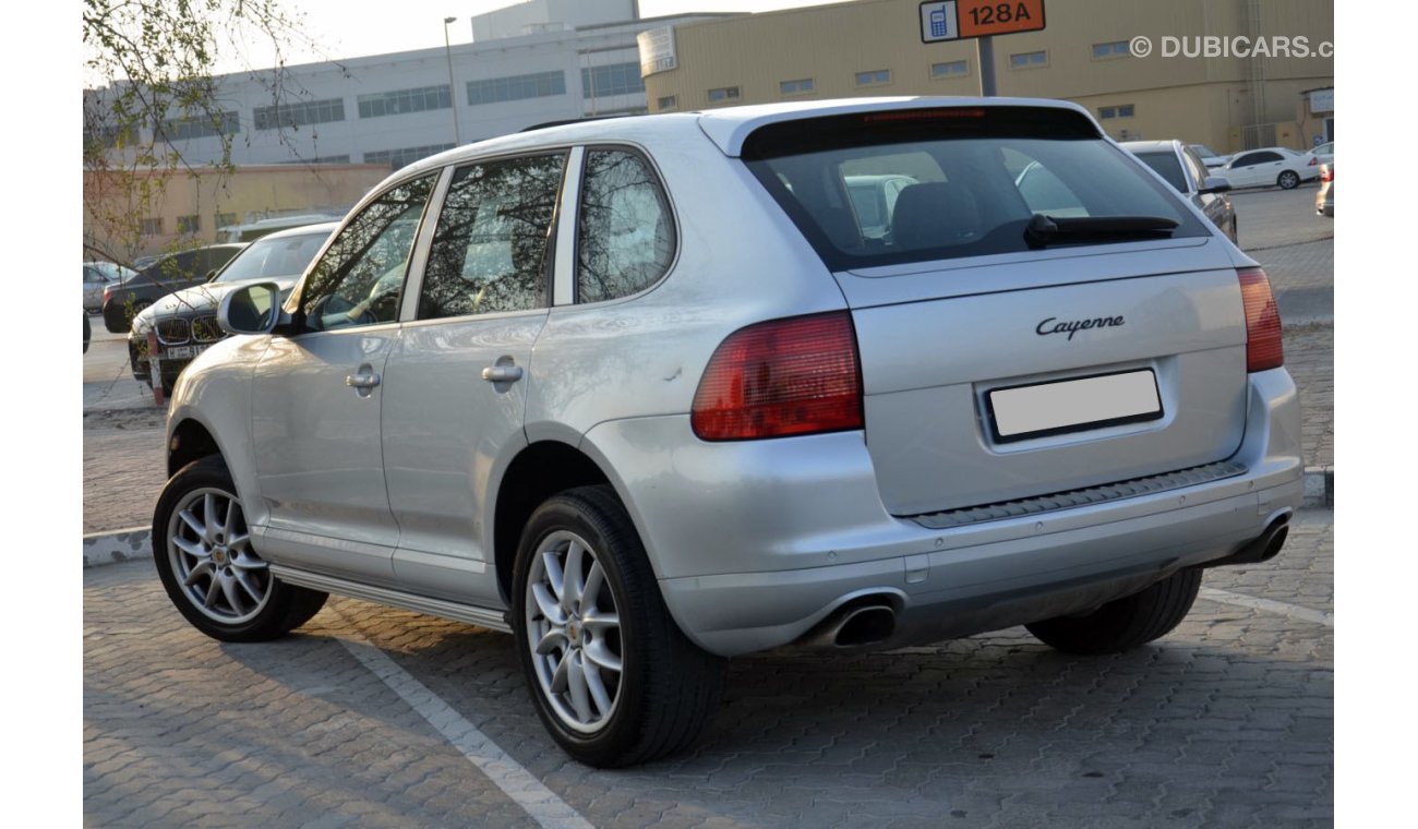 Porsche Cayenne V6 Full Option in Excellent Condition