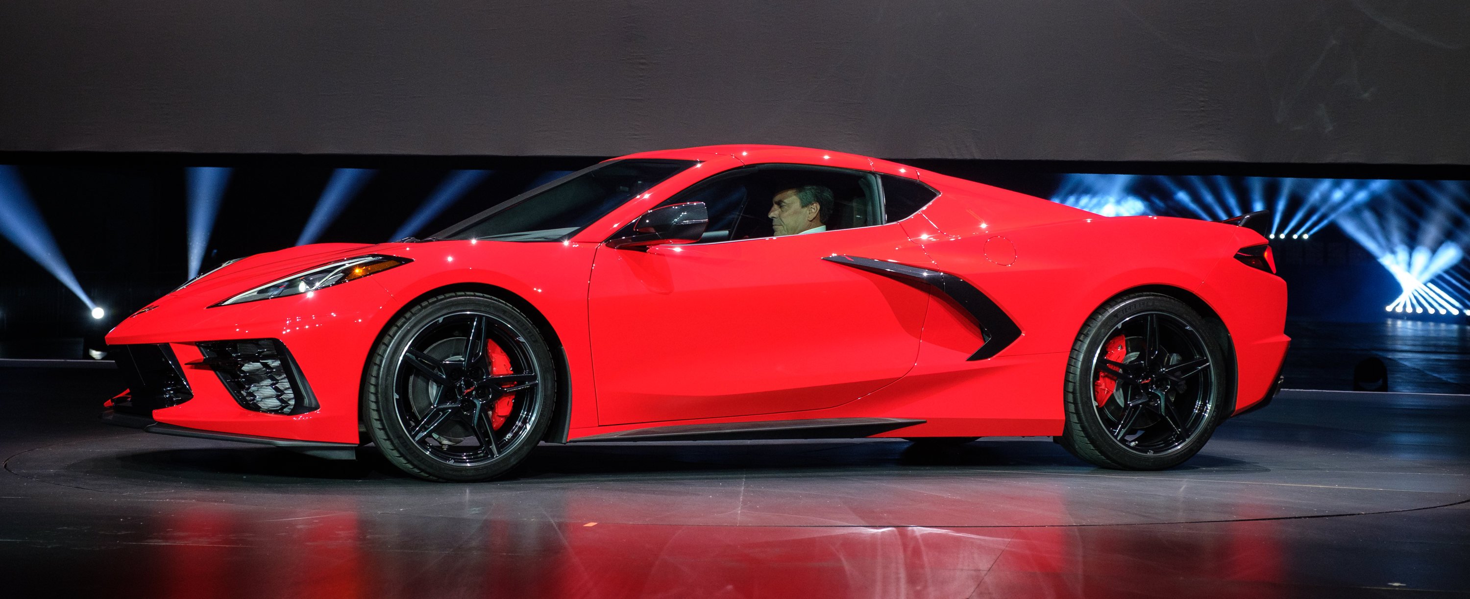 Chevrolet Corvette exterior - Side Profile