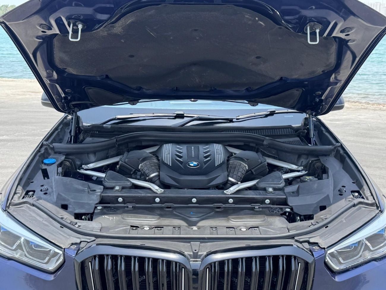 بي أم دبليو X5 M50i EXCLUSIVE
