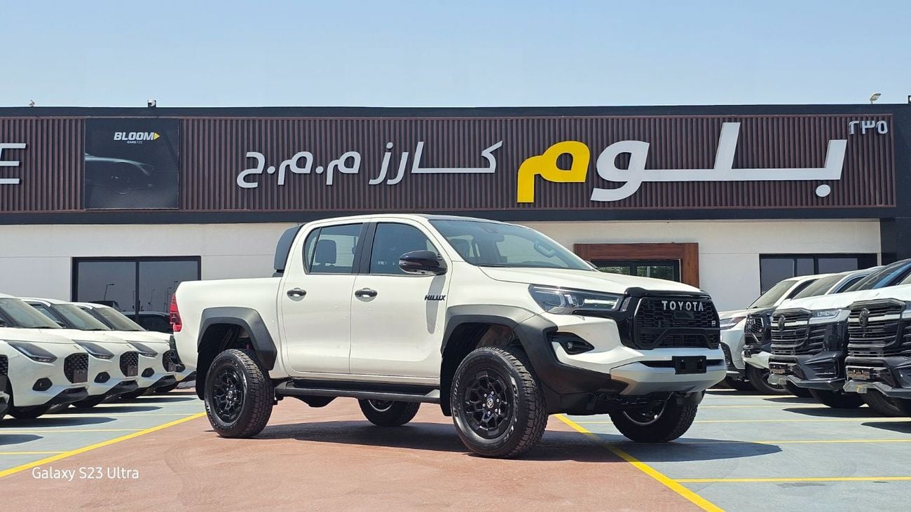 تويوتا هيلوكس GR Sport 2.8L