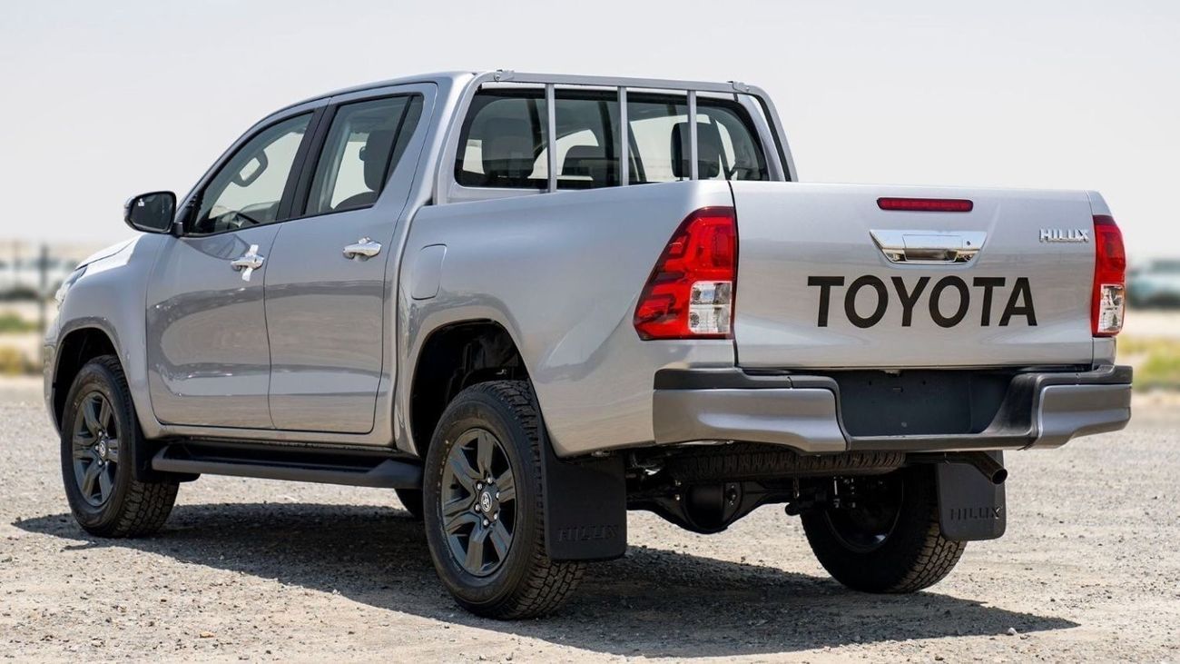 تويوتا هيلوكس Toyota Hilux 2.4L Diesel AT 4x4  2025