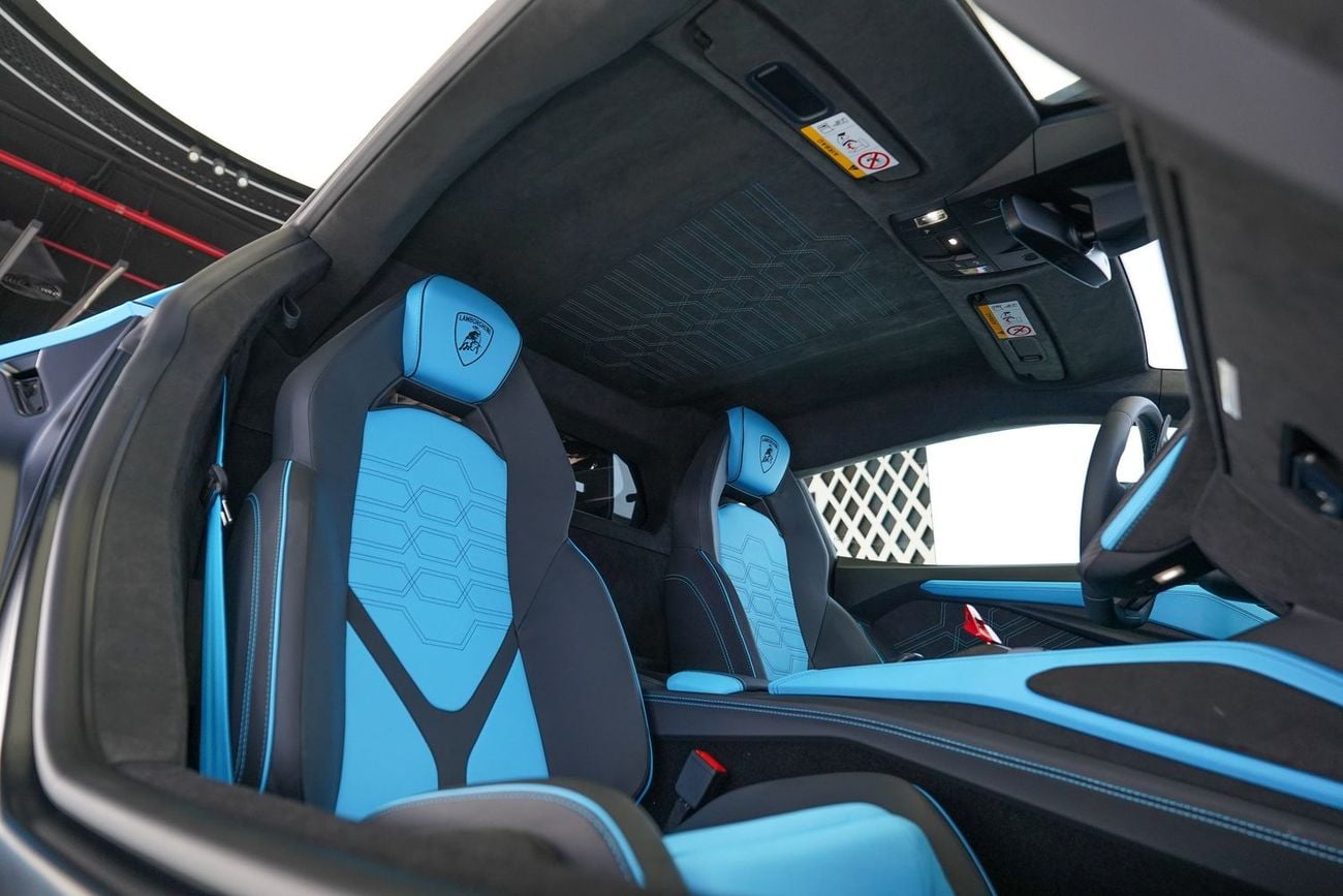 Lamborghini Revuelto 6.5L V12 Hybrid