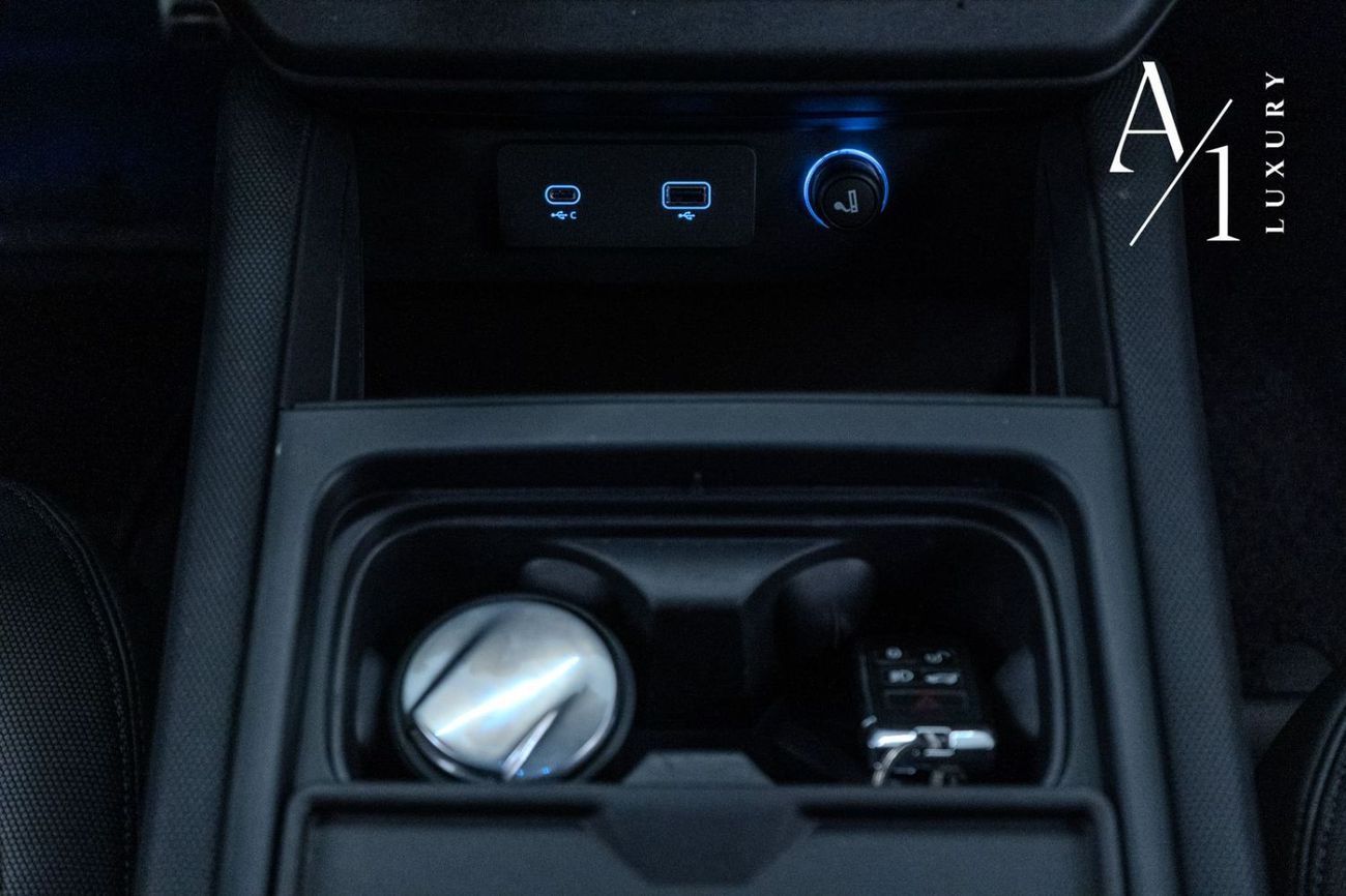 Land Rover Defender 2023 Land Rover Defender V8 110 P525 Carpathian Edition