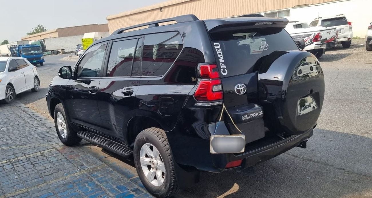 Toyota Prado Toyota prado 2014Model 3.0L v4 Diesel Engine Colour Black Transmission Automatic Interior.Black push