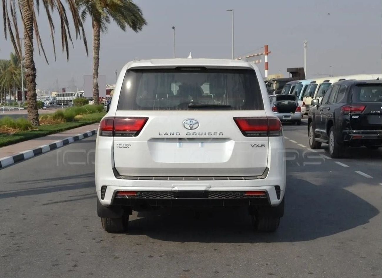 تويوتا لاند كروزر 2024 LAND CRUISER 3.3L VXR DIESEL, RADAR, TWIN TURBO