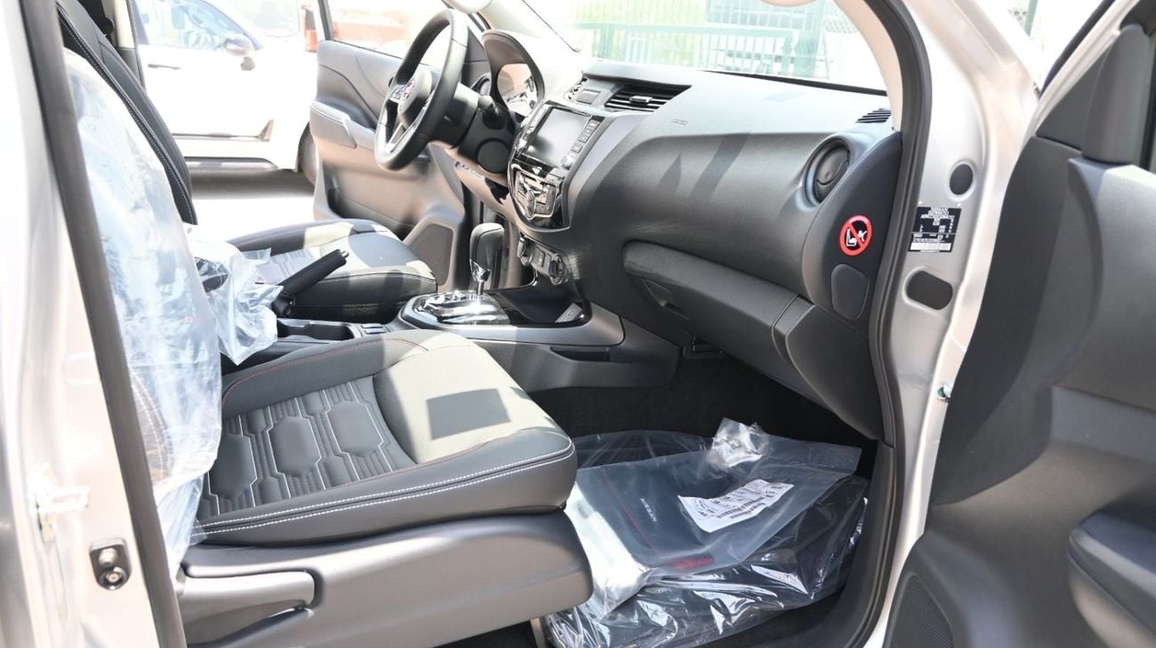 Nissan Navara NISSAN NAVARA 2.5 DIESEL PRO4X 4X4 AT