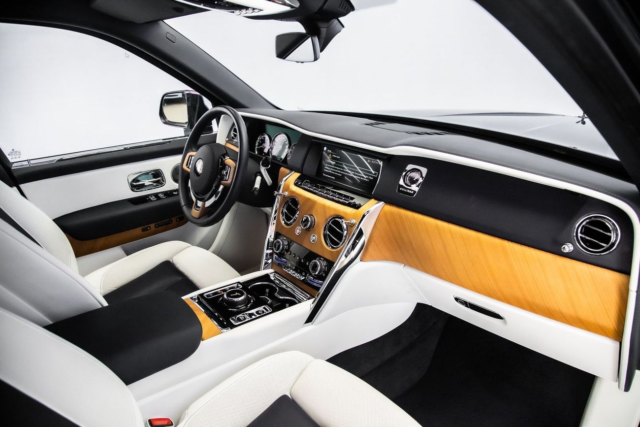 Rolls-Royce Cullinan Rolls Royce Cullinan Black Badge