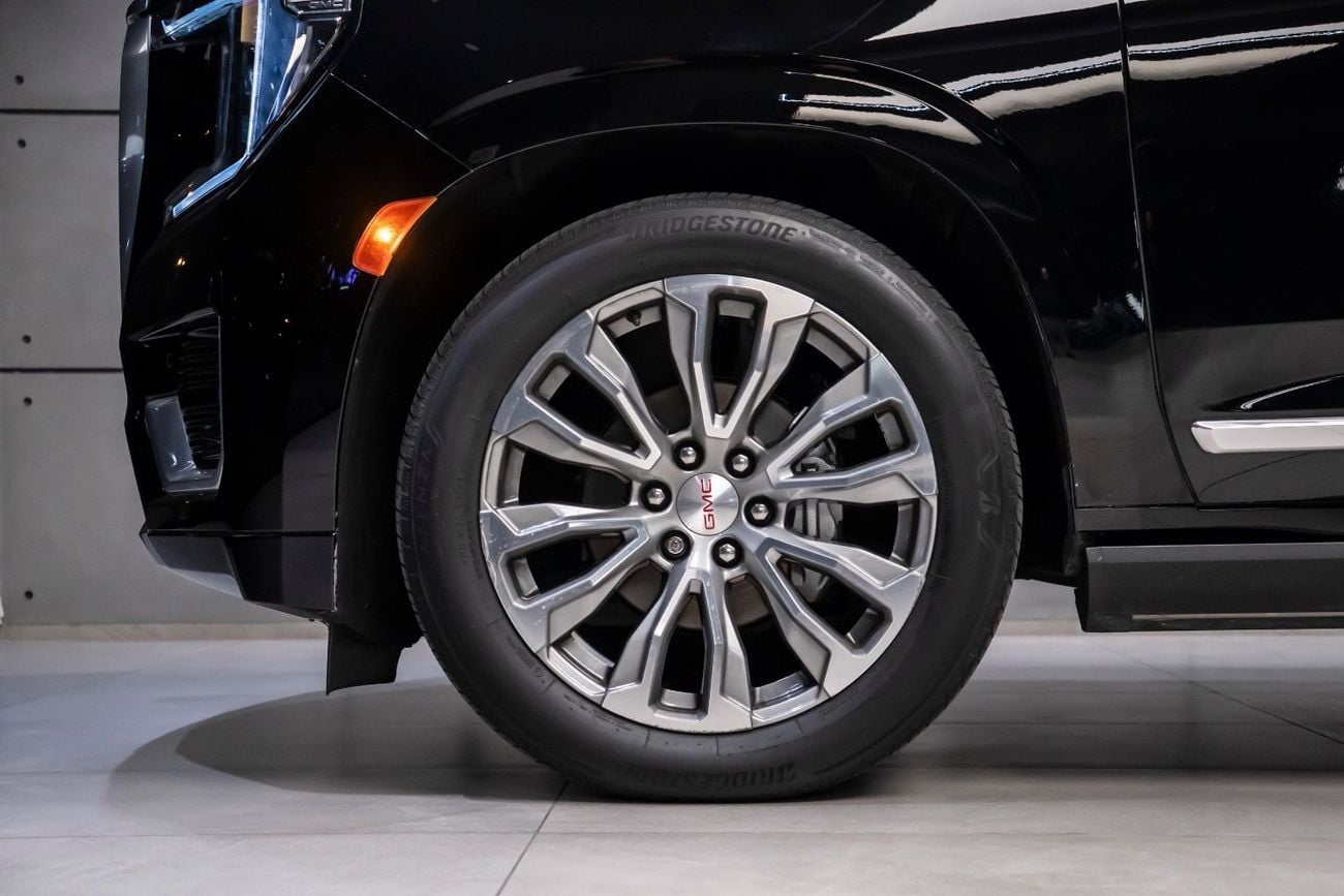 GMC Yukon Denali 6.2L (9 Seater)