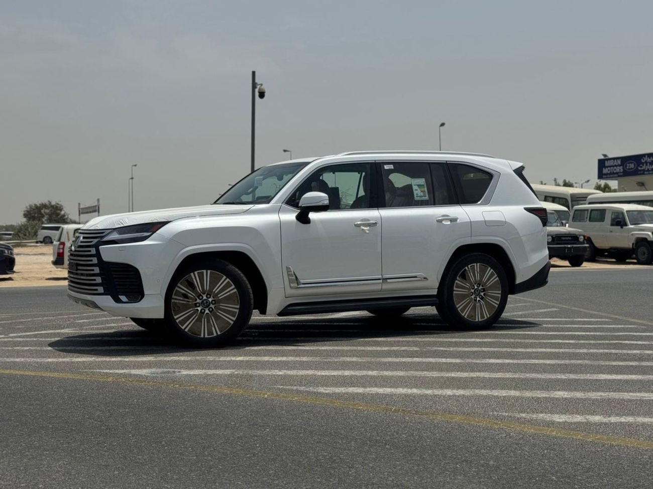 Lexus LX700h SIGNATURE