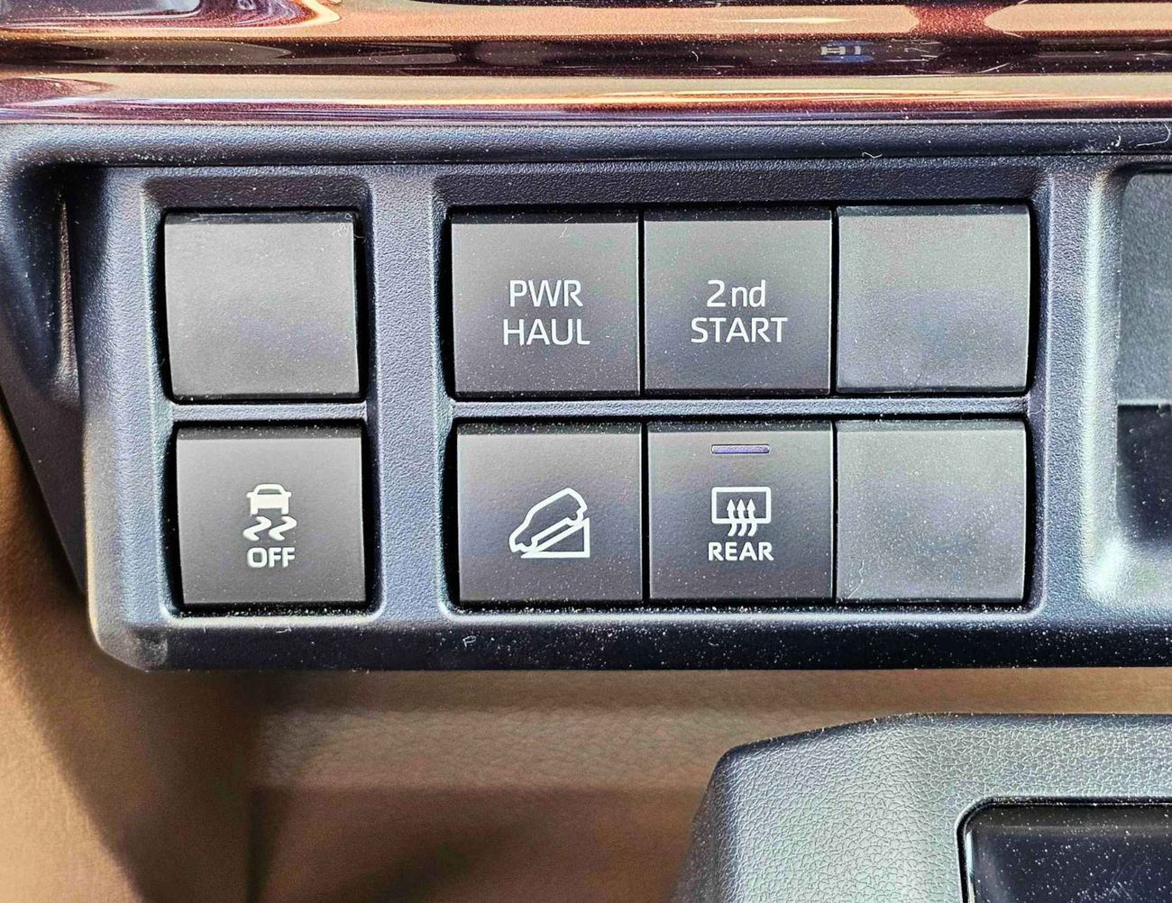 Toyota Land Cruiser 70 LC76 | 2.8L V4 DIESEL | 5 DOOR | DVD CAMER`| DIFF LOCK | LX FULL OPTION (CODE # HT76ZS)