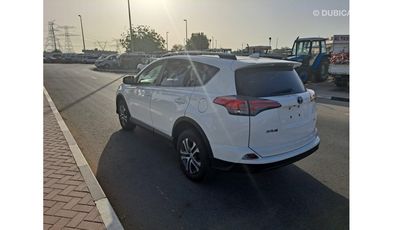 تويوتا راف ٤ TOYOTA RAV4 FULL OPTION