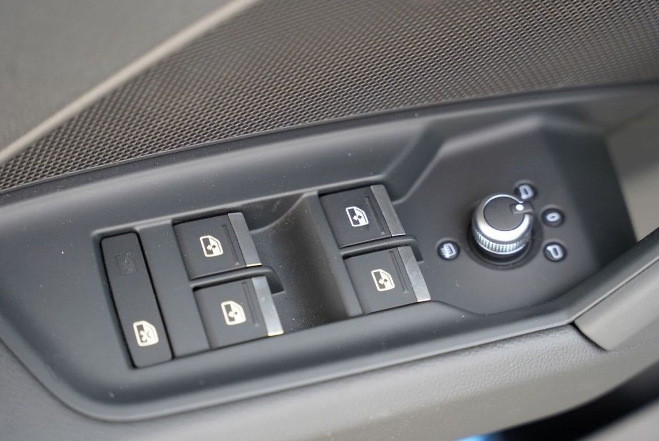 أودي A3 2024 Audi A3 Limousine 35 TFSI 1.4L 0Km